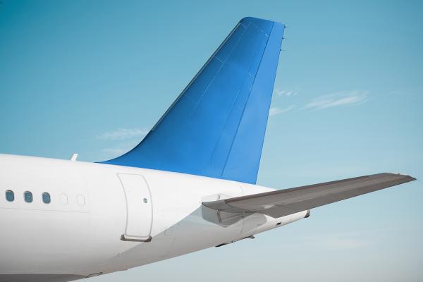 aircraft_tail_AdobeStock_985914016.jpg